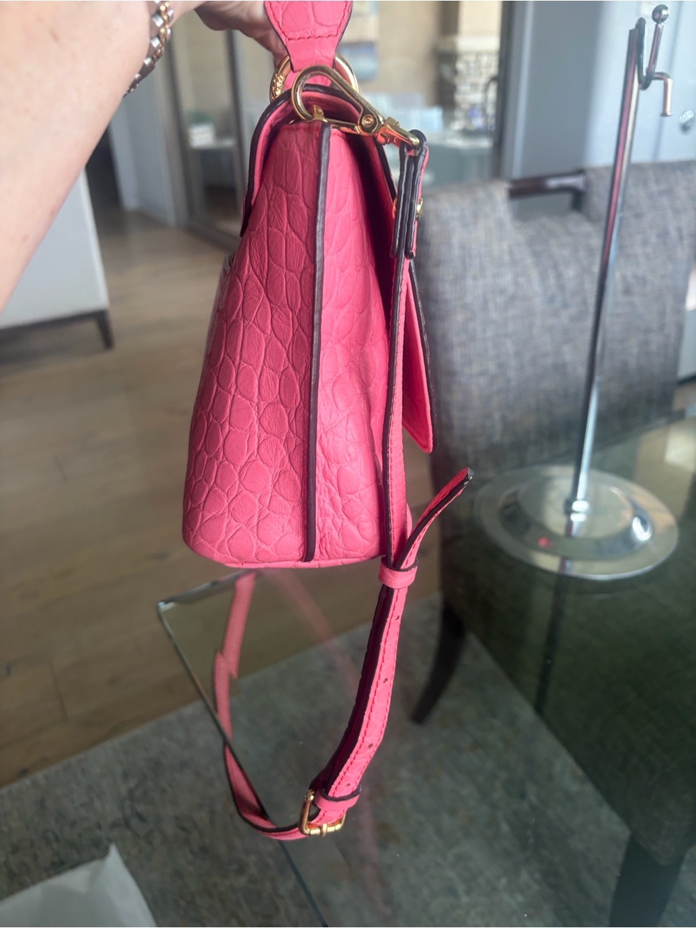 MCM Pink Croc-Embossed Top Handle /Crossbody Bag COA - Picture 9 of 11